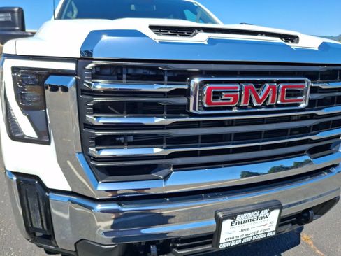 Used 2024 GMC Sierra 3500 SLE w/ SLE Convenience Package AWD/4WD image 27