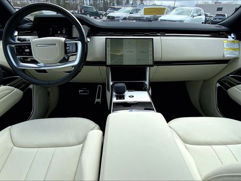 New 2026 Land Rover Range Rover SE AWD/4WD image 7