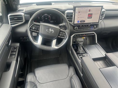 New 2024 Toyota Tundra Platinum image 16