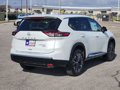 New 2026 Nissan Rogue Platinum w/ Tech Package