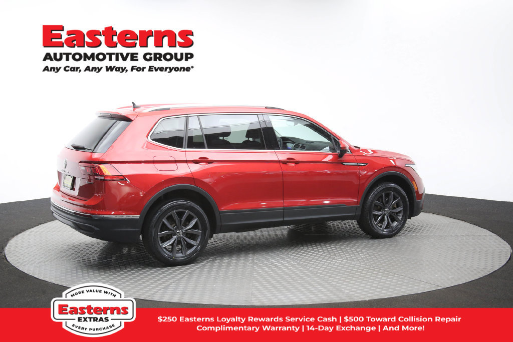 Used 2023 Volkswagen Tiguan SE AWD/4WD image 41