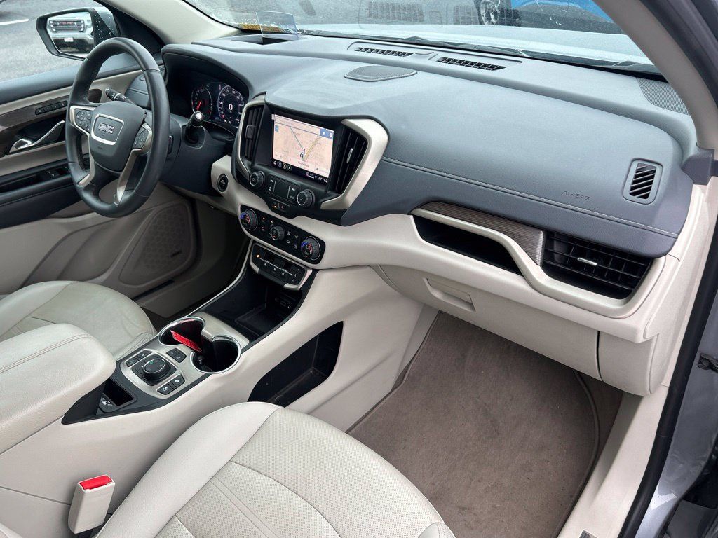 Used 2023 GMC Terrain Denali w/ Denali Premium Package AWD/4WD image 41