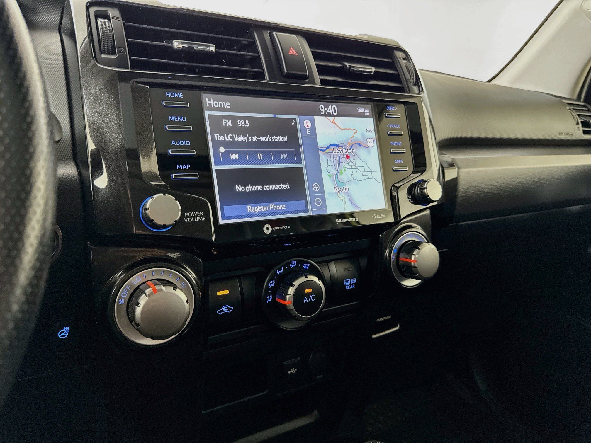 Certified 2023 Toyota 4Runner TRD Off-Road Premium w/ Moonroof Package AWD/4WD image 17