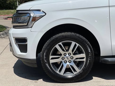 Used 2024 Ford Expedition Max Limited AWD/4WD image 27