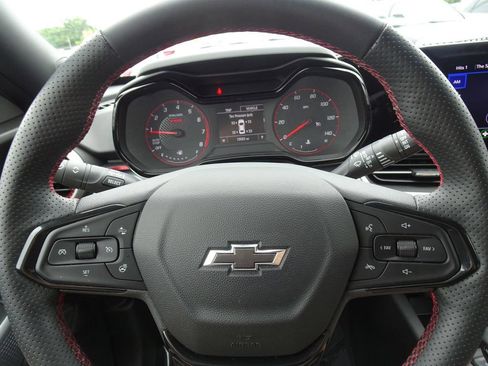 Used 2024 Chevrolet Trax RS w/ Driver Confidence Package FWD image 21