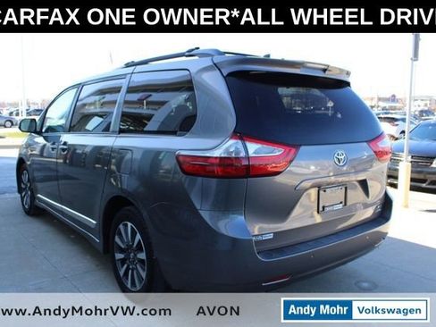 Used 2018 Toyota Sienna XLE w/ XLE Navigation Package AWD/4WD image 4