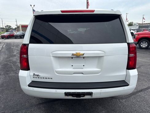 Used 2018 Chevrolet Suburban LS AWD/4WD image 4