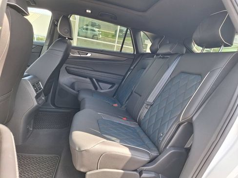 Used 2026 Volkswagen Atlas Cross Sport SEL Premium R-Line AWD/4WD image 20