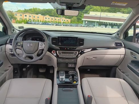 Used 2022 Honda Pilot Touring image 24