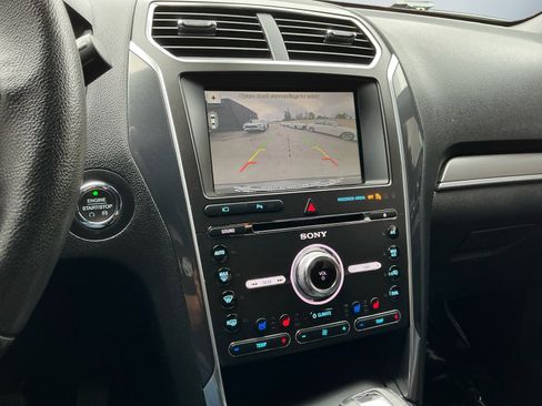 Used 2018 Ford Explorer Sport w/ Equipment Group 401A image 12