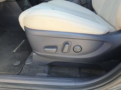 Used 2021 Hyundai Palisade SEL w/ Premium Package FWD image 18