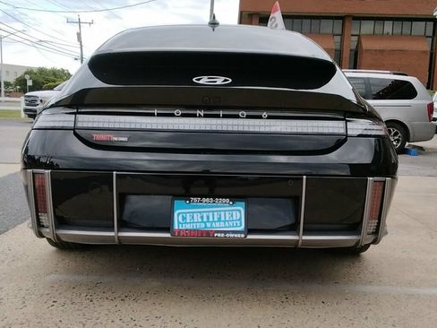 Used 2024 Hyundai Ioniq 6 SE RWD image 3
