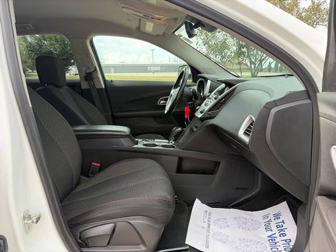 Used 2017 Chevrolet Equinox LT w/ Convenience Package FWD image 25