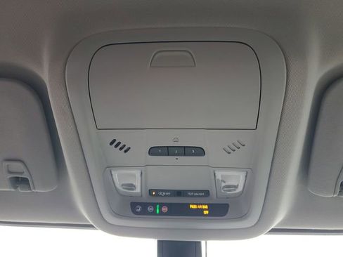 Used 2019 GMC Acadia SLT w/ LPO, Floor Liner Package image 26