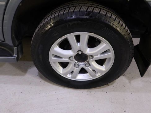 Used 2005 Lexus LX 470 4WD image 35
