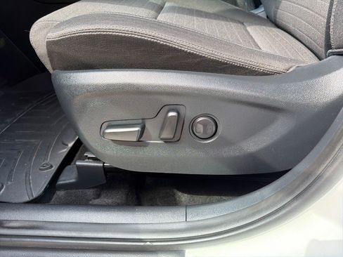 Used 2017 Kia Sportage LX w/ LX Popular Package FWD image 12