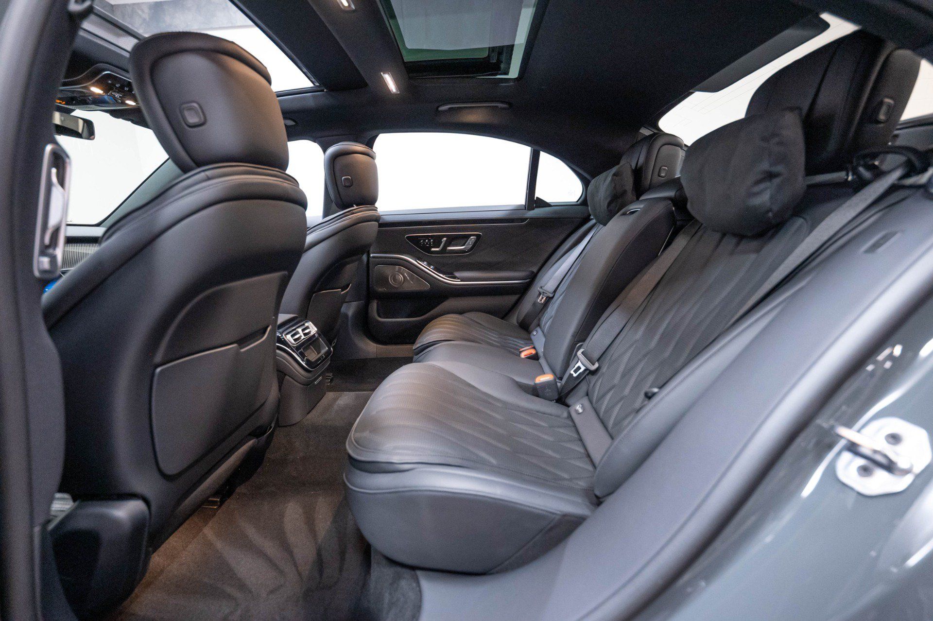 Used 2026 Mercedes-Benz S 63 AMG S image 16