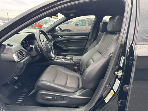 Used 2019 Honda Accord Sport image 16