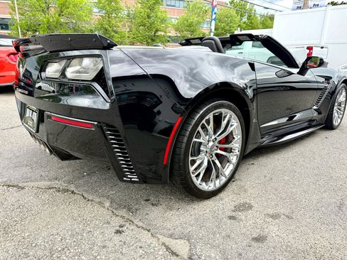 Used 2019 Chevrolet Corvette Z06 image 9