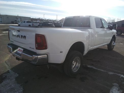 New 2026 RAM 3500 Laramie w/ Towing Technology Group image 5