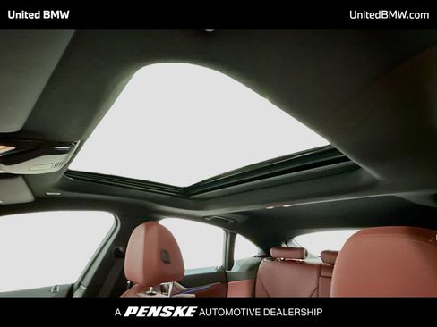 Used 2025 BMW i4 xDrive40i image 12