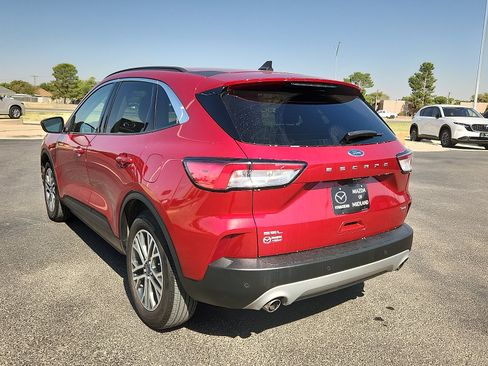 Used 2021 Ford Escape SEL w/ Technology Package FWD image 4