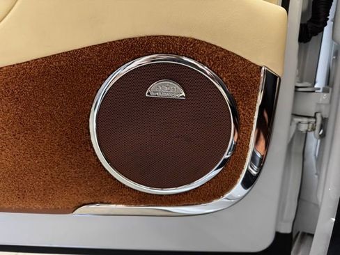 Used 2012 Bentley Mulsanne image 18