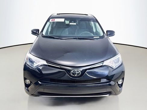 Certified 2018 Toyota RAV4 XLE FWD image 2