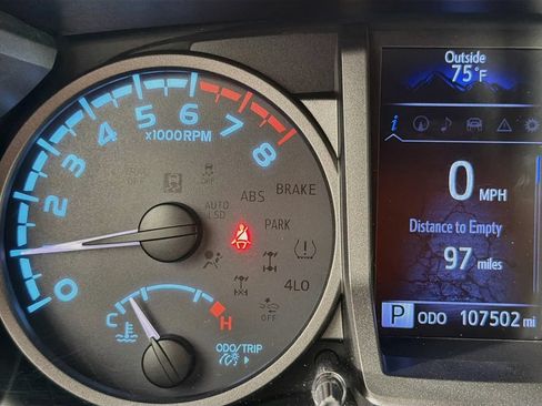 Used 2020 Toyota Tacoma TRD Sport AWD/4WD image 13