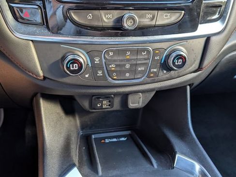 Used 2023 Chevrolet Traverse RS w/ LPO, Floor Liner Package AWD/4WD image 10