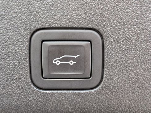 Used 2024 Chevrolet Tahoe Premier image 14