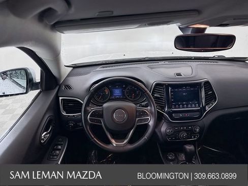 Used 2019 Jeep Cherokee Limited image 20