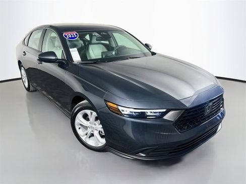Used 2025 Honda Accord LX image 2