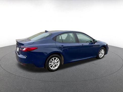 Used 2025 Toyota Camry LE image 14