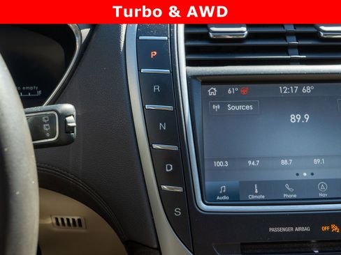 Used 2020 Lincoln Nautilus Reserve w/ Equipment Group 201A image 13