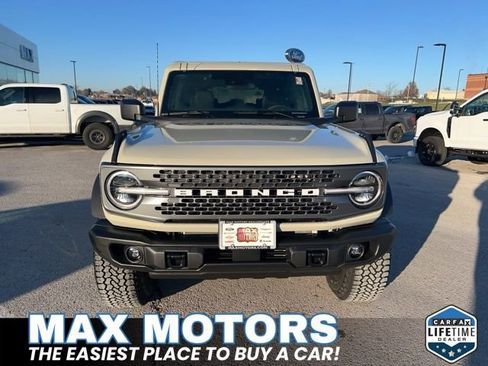 New 2025 Ford Bronco Badlands w/ Sasquatch Package image 2