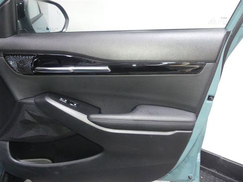 Used 2025 Kia Seltos S image 19