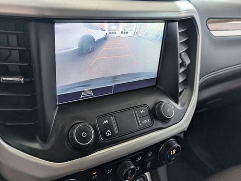 Used 2023 GMC Acadia SLE w/ Driver Convenience Package image 19