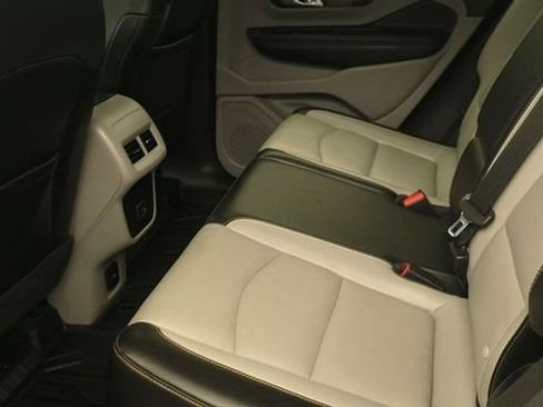 Used 2019 GMC Terrain SLT w/ Preferred Package AWD/4WD image 10