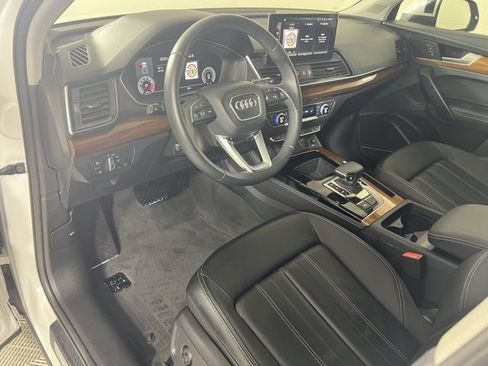 Certified 2023 Audi Q5 2.0T Premium Plus w/ Premium Plus Package image 10