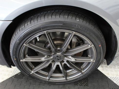 Used 2011 BMW 535i xDrive Sedan image 19