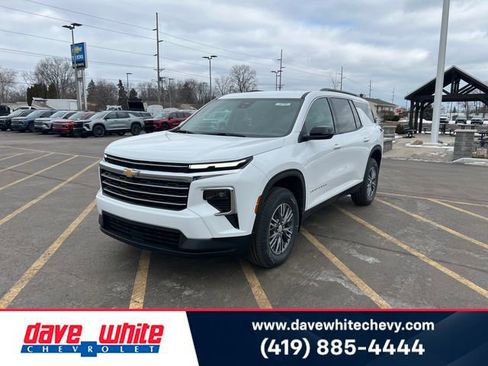 New 2026 Chevrolet Traverse LT w/ LPO, Floor Liner Package image 1