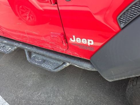 Used 2019 Jeep Wrangler Unlimited Sport S AWD/4WD image 5