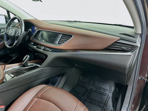 Used 2020 Buick Enclave Avenir w/ Avenir Technology Package image 31