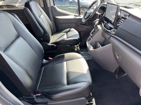 Used 2024 Ford Transit 350 XLT image 18