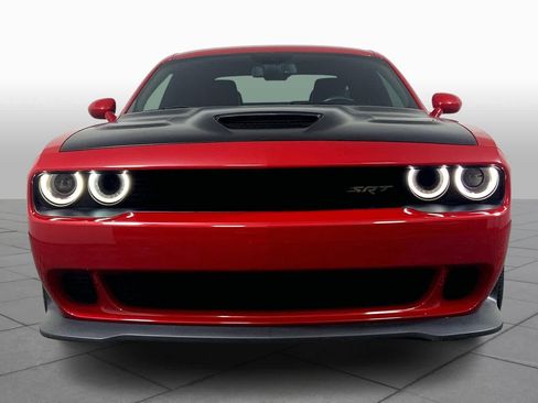 Used 2017 Dodge Challenger SRT Hellcat RWD image 3