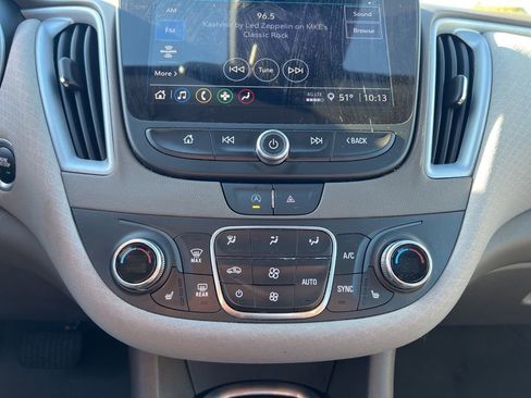 Used 2024 Chevrolet Malibu LT image 21