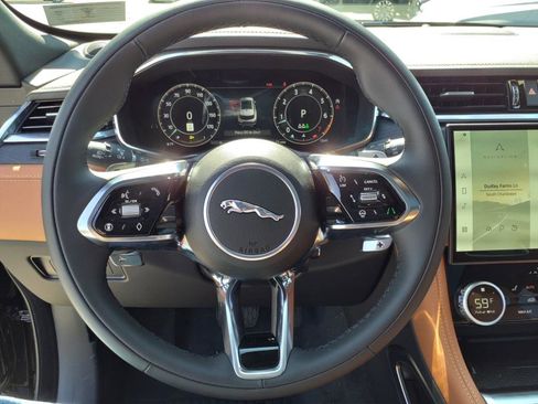 Certified 2026 Jaguar F-PACE R-Dynamic S image 14