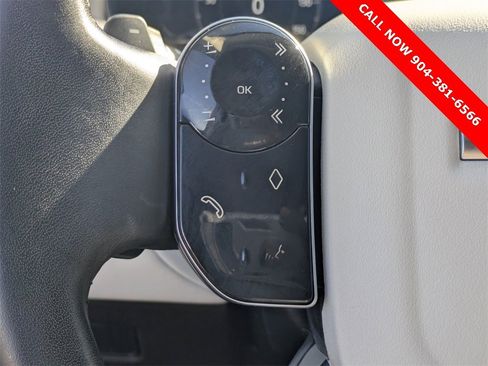 Used 2019 Land Rover Discovery HSE image 5
