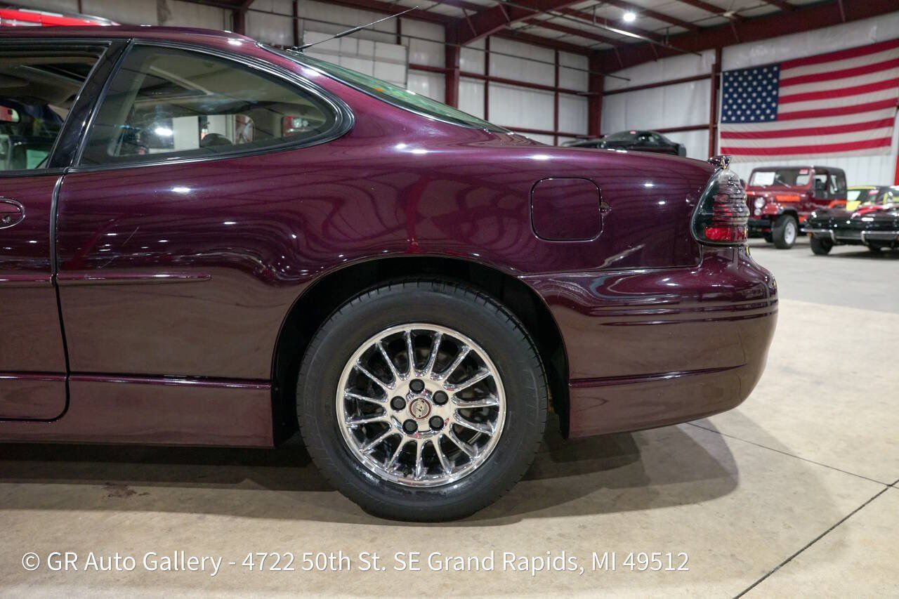 Used 2002 Pontiac Grand Prix GTP FWD image 5